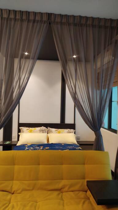Hidayah Near Ukm And Ktm Station With High Speed Wifi - Pool & River View Bangi
