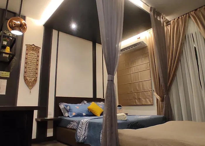 Hidayah Homestay Near Ukm And Ktm Station With High Speed Wifi - Pool & River View