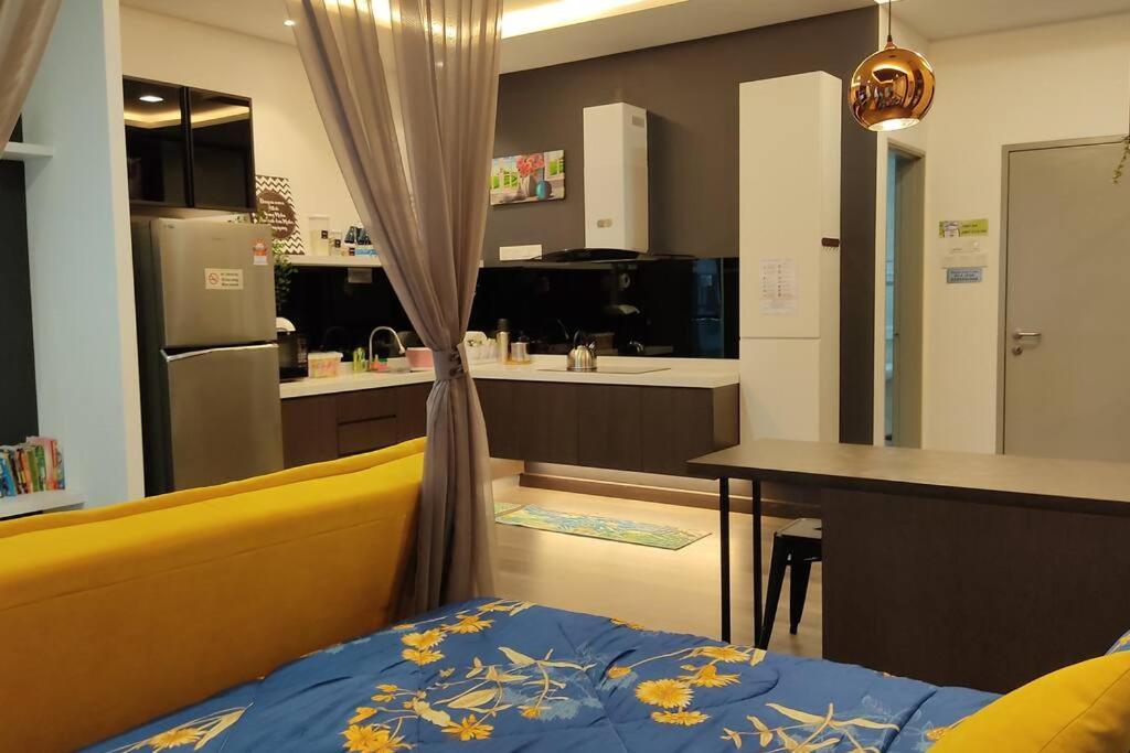 Hidayah Near Ukm And Ktm Station With High Speed Wifi - Pool & River View *