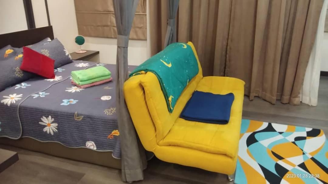 Apartment Hidayah Near Ukm And Ktm Station With High Speed Wifi - Pool & River View *